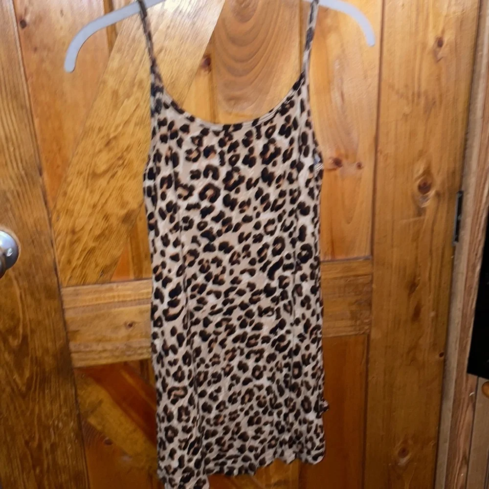 🚫SOLD🚫 Reversible Cheetah Tank Top 🐆 - Picture 5 of 13